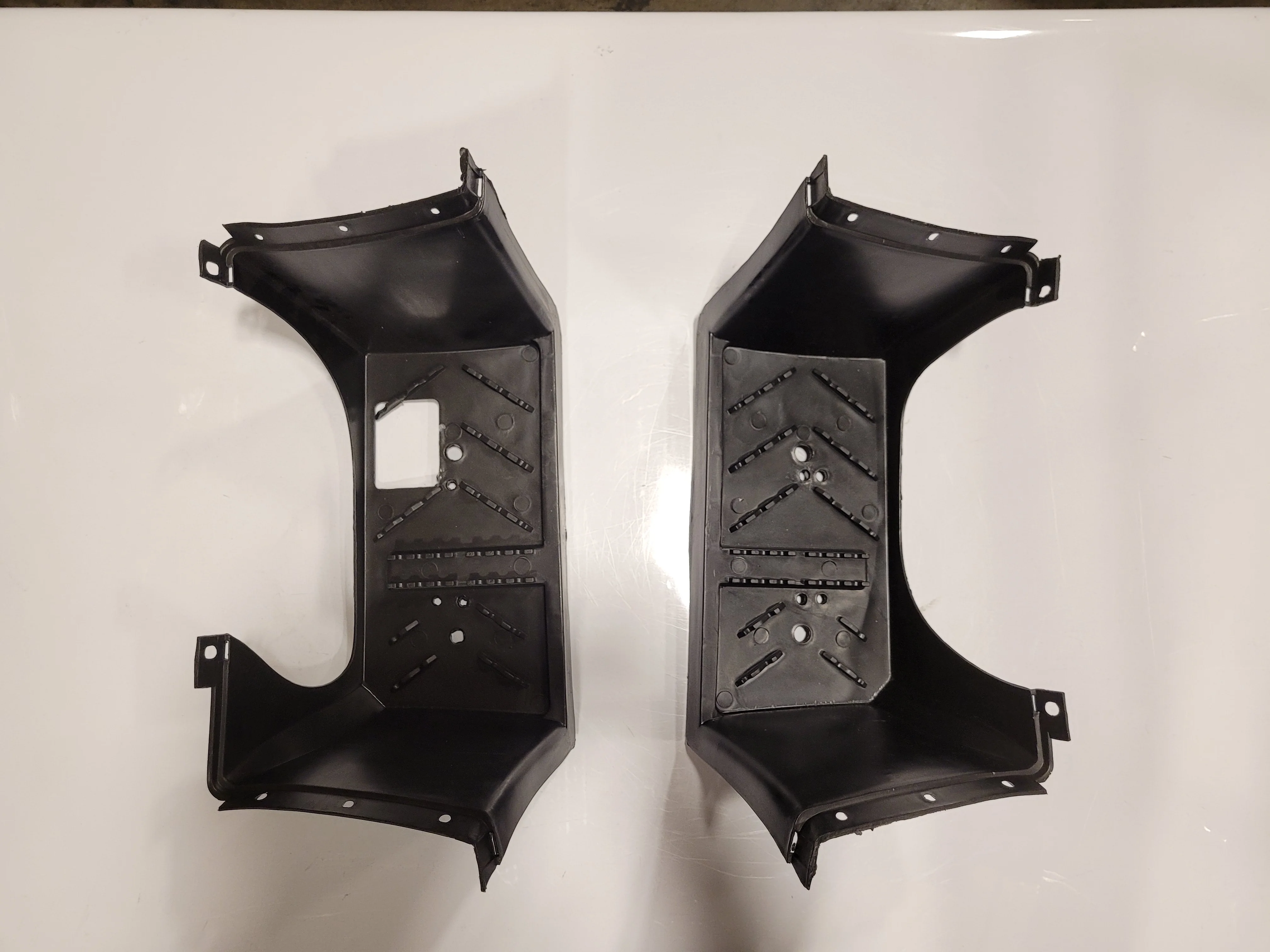 Blazer 110B Foot Rest Set - TAO TAO MOTOR / GIO PARTS - PBC110BFR