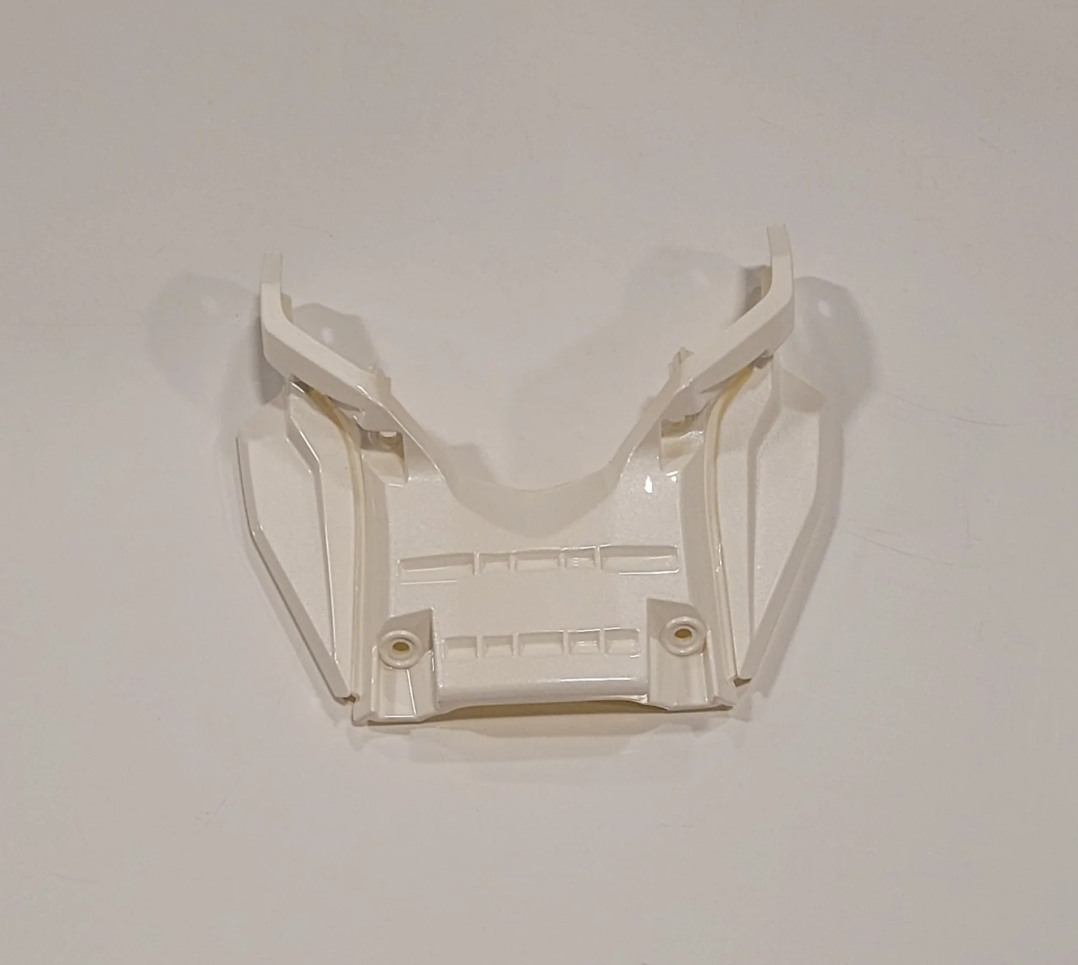 G2000 White rear fender liner